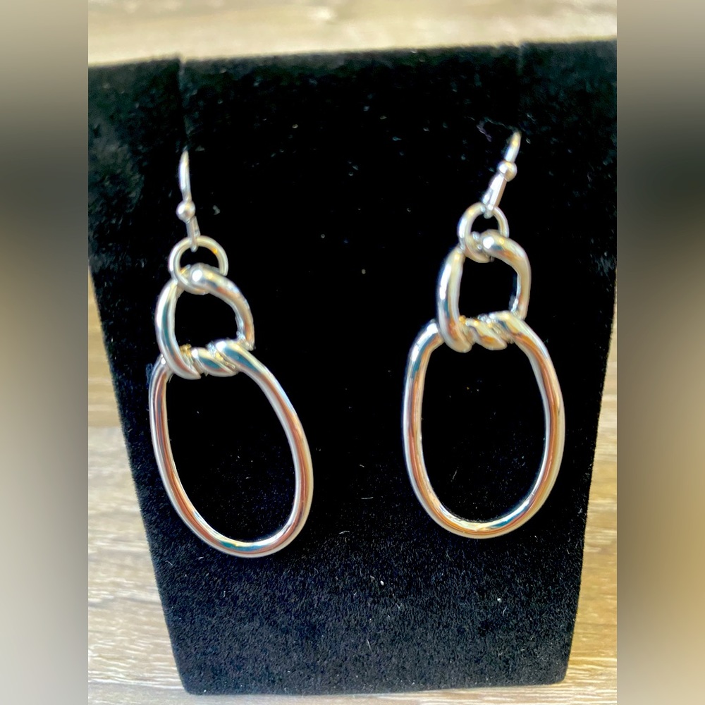 Modern Metal Earrings from Mialisia by Youngevity